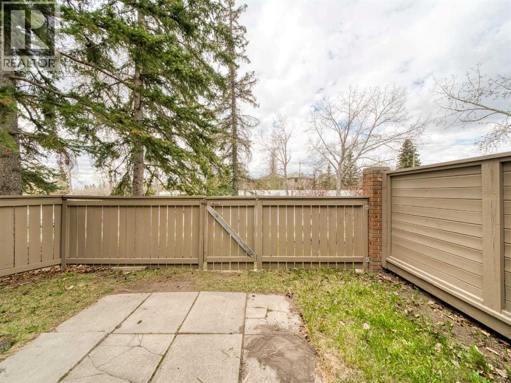 202, 829 Coach Bluff Crescent SW, Calgary, Alberta  T3H 1B1 - Photo 26 - A2307747
