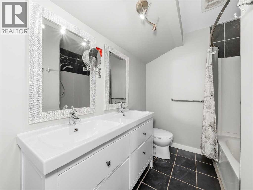 202, 829 Coach Bluff Crescent SW, Calgary, Alberta  T3H 1B1 - Photo 18 - A2307747