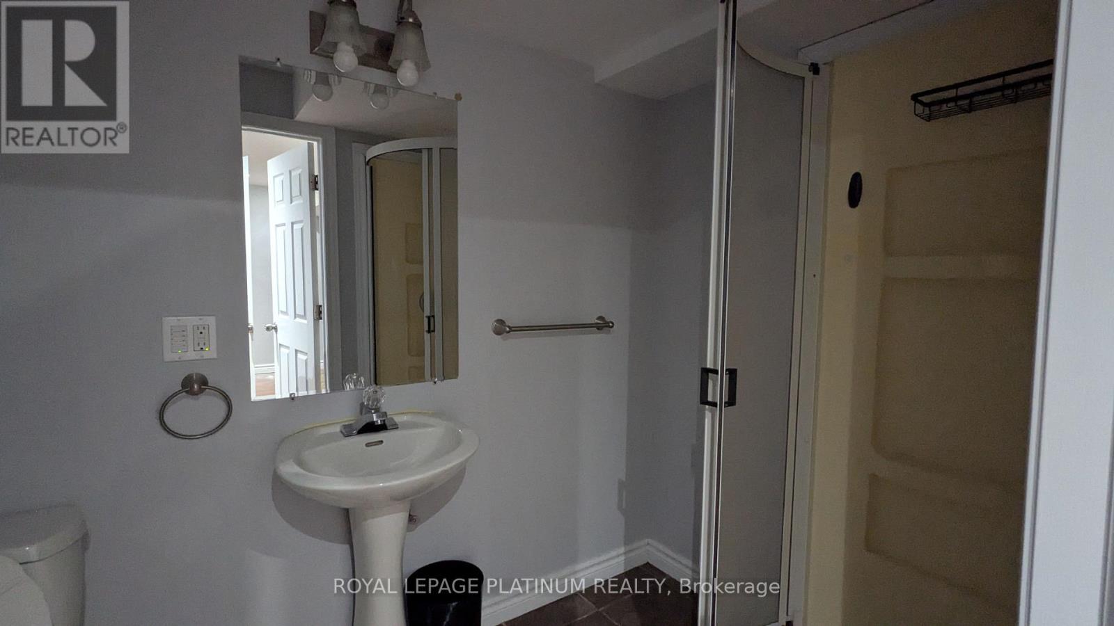 669 Zermatt Drive, Waterloo, Ontario  N2T 2V2 - Photo 12 - X13133266