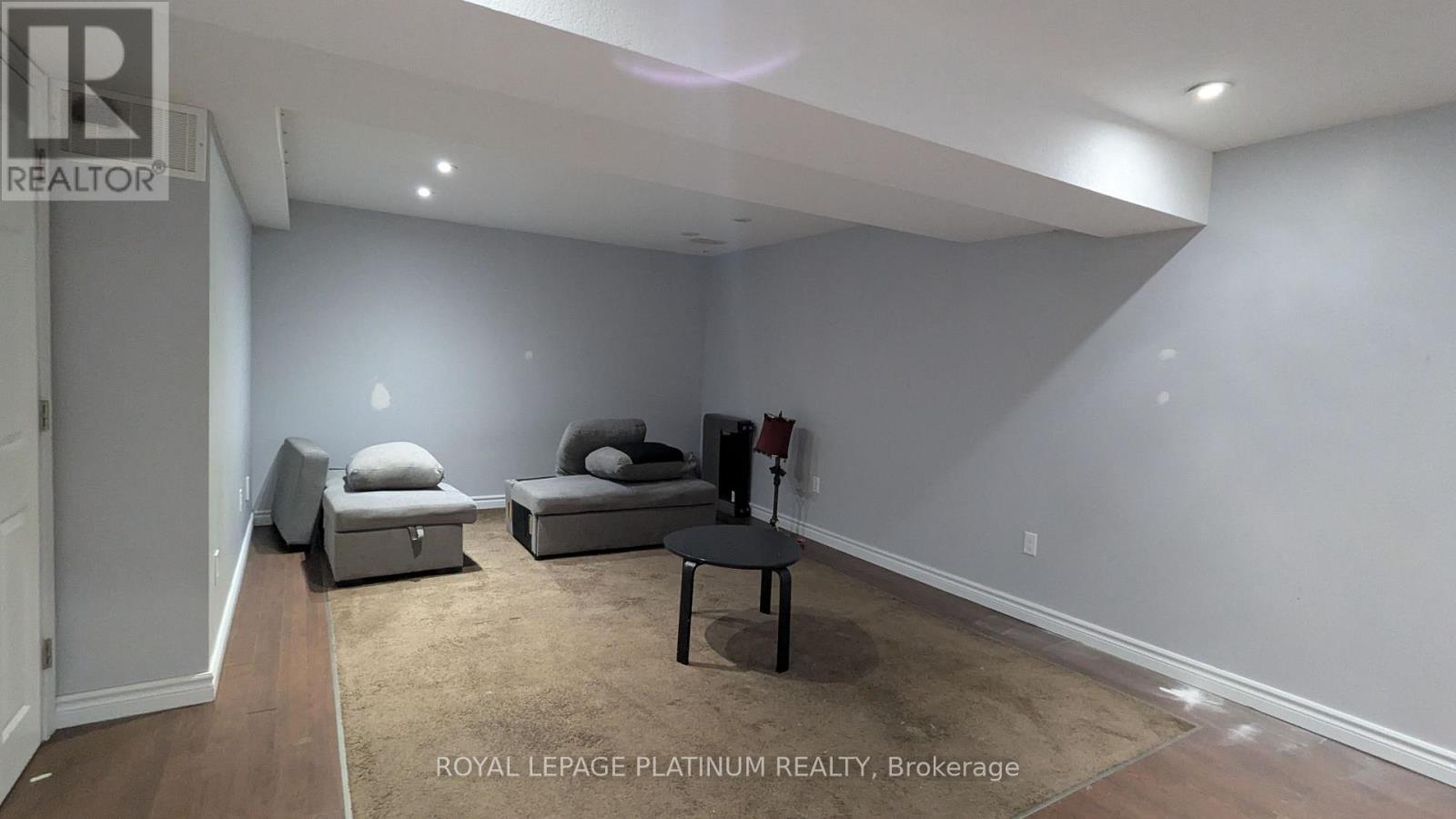 669 Zermatt Drive, Waterloo, Ontario  N2T 2V2 - Photo 4 - X13133266