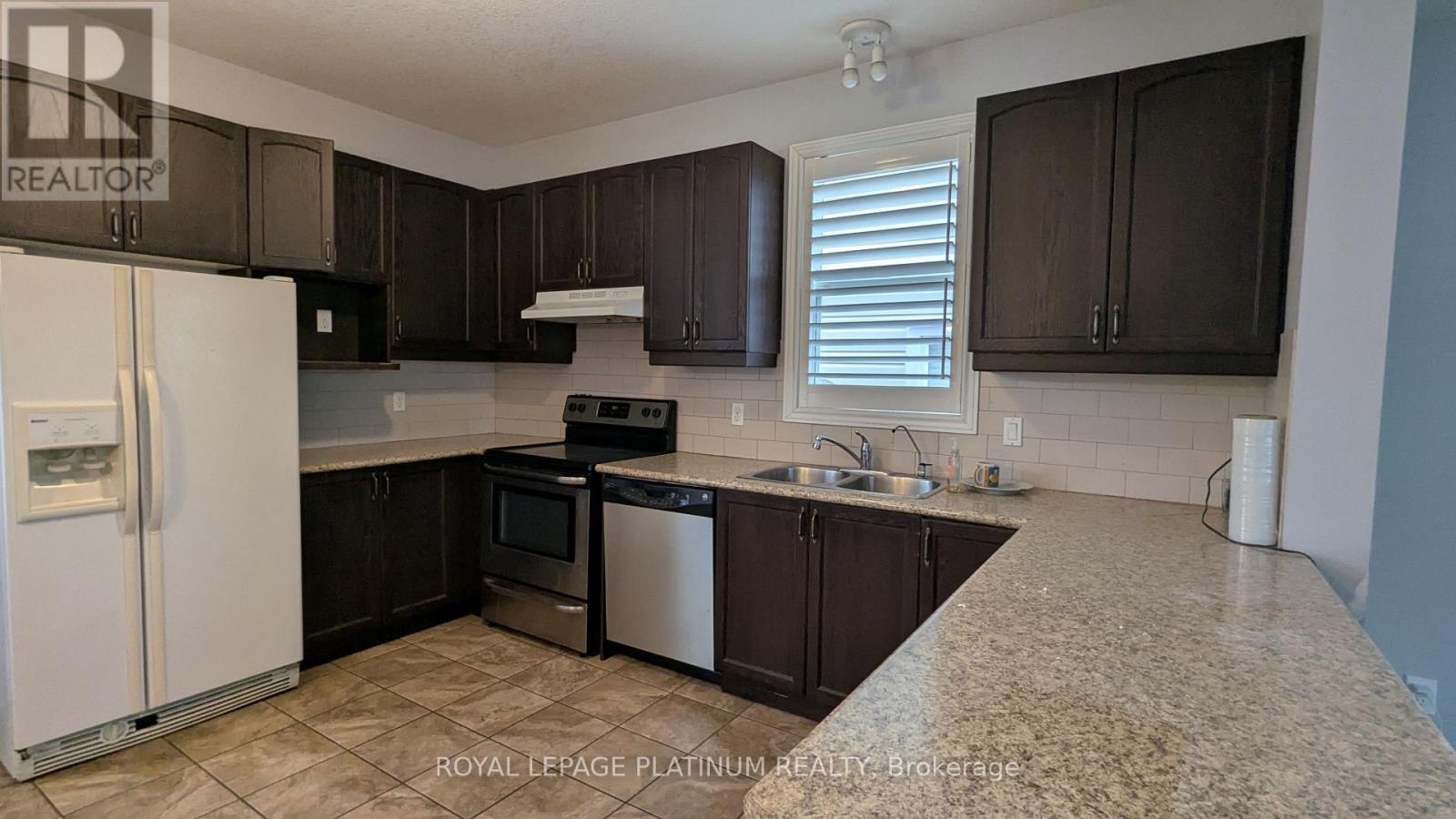 669 Zermatt Drive, Waterloo, Ontario  N2T 2V2 - Photo 9 - X13133266