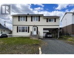 70 Roman AVE, Elliot Lake, Ontario