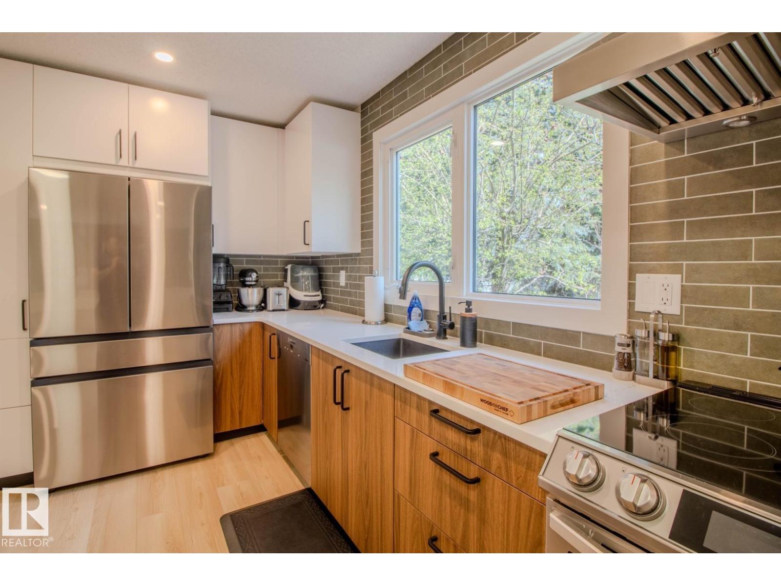 3412 110 St Nw, Edmonton, Alberta  T6J 2V7 - Photo 12 - E4487957