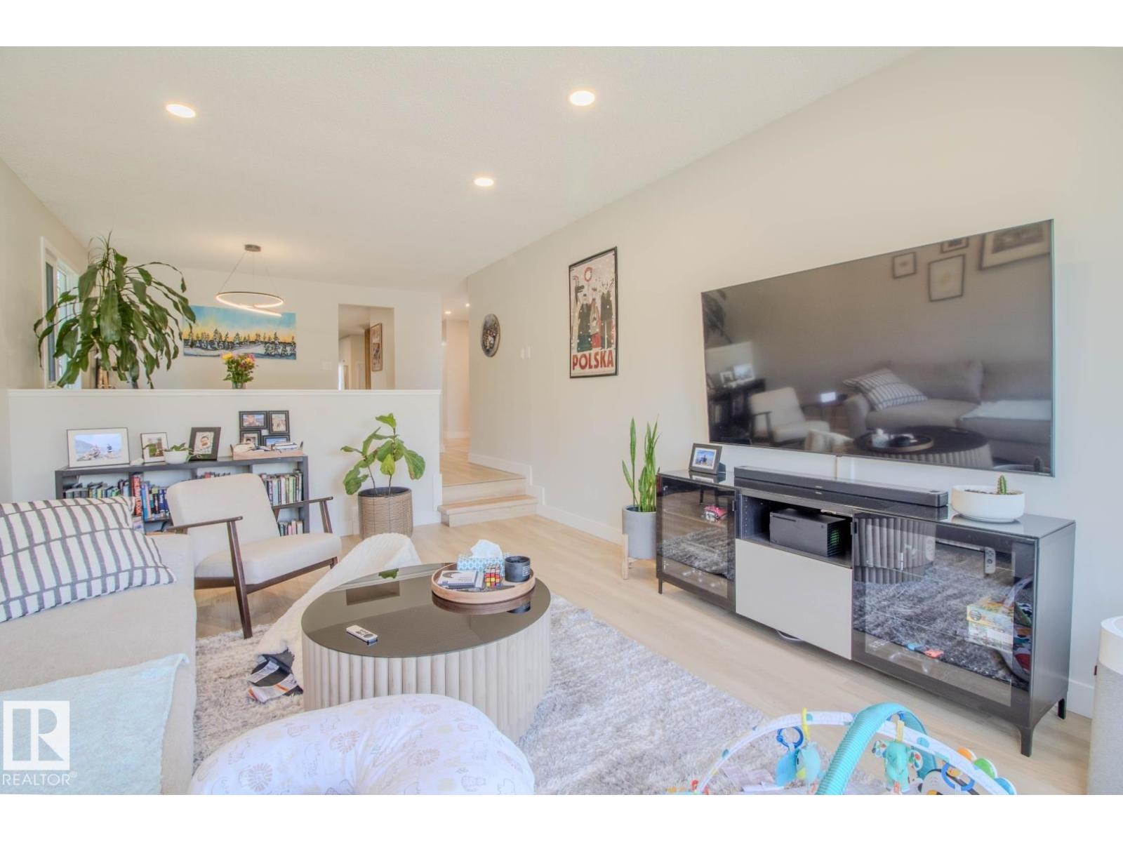 3412 110 St Nw, Edmonton, Alberta  T6J 2V7 - Photo 6 - E4487957