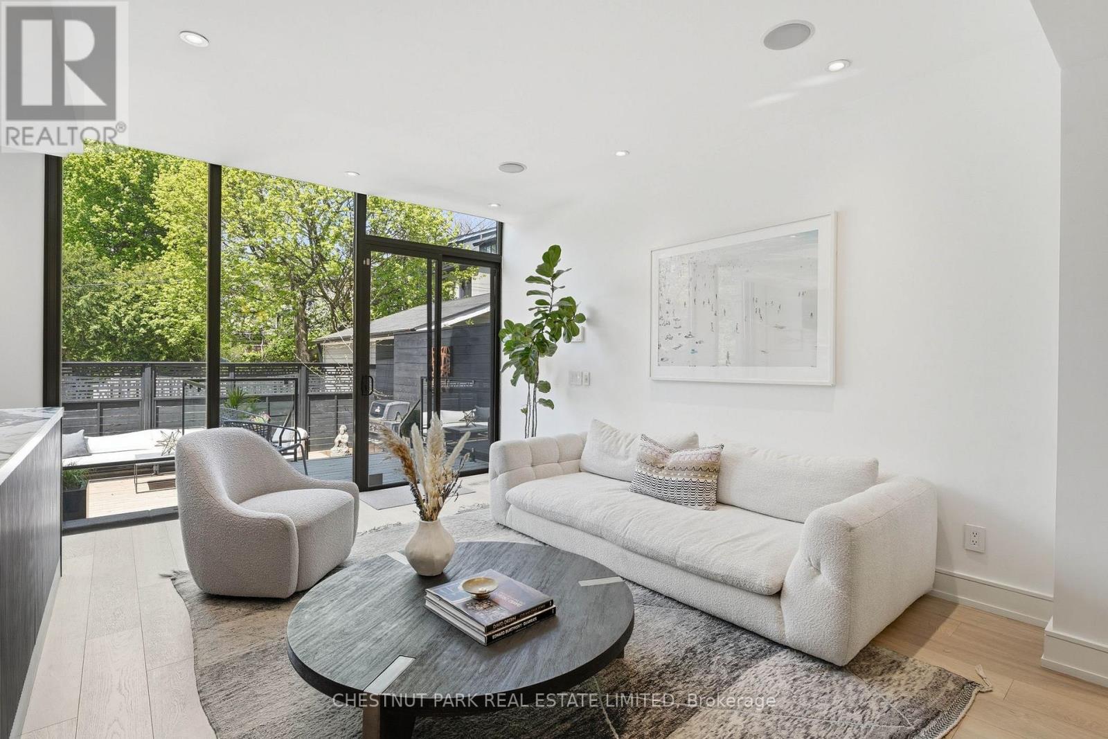 154 Cottingham Street, Toronto, Ontario  M4V 1C3 - Photo 10 - C13124512