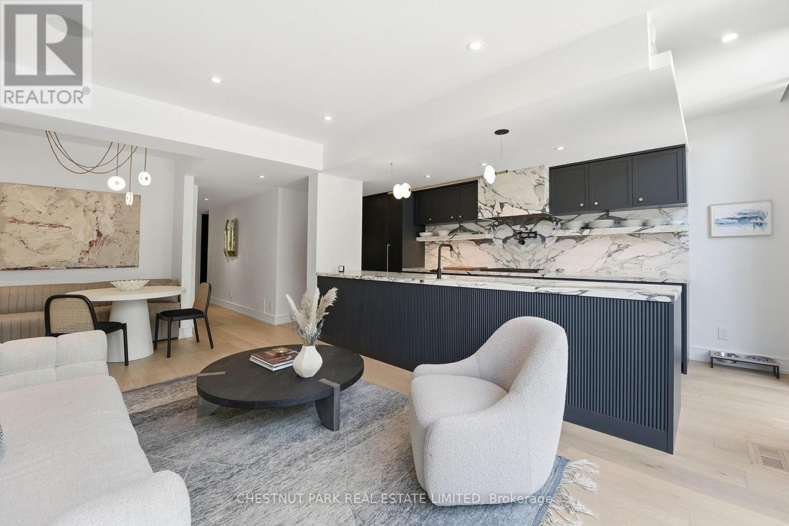 154 Cottingham Street, Toronto, Ontario  M4V 1C3 - Photo 7 - C13124512