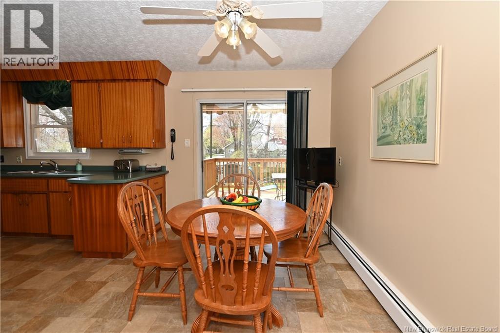 730 Irvine Street, Devon, New Brunswick  E3A 3E8 - Photo 11 - NB139403