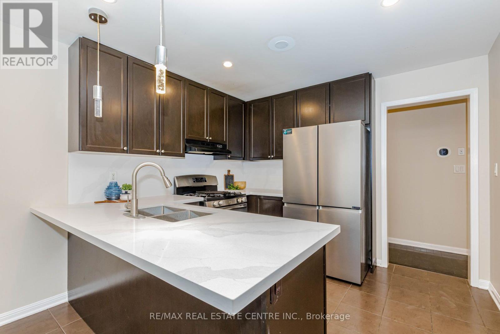 187 Lockwood Road, Brampton, Ontario  L6Y 5W1 - Photo 11 - W13132316