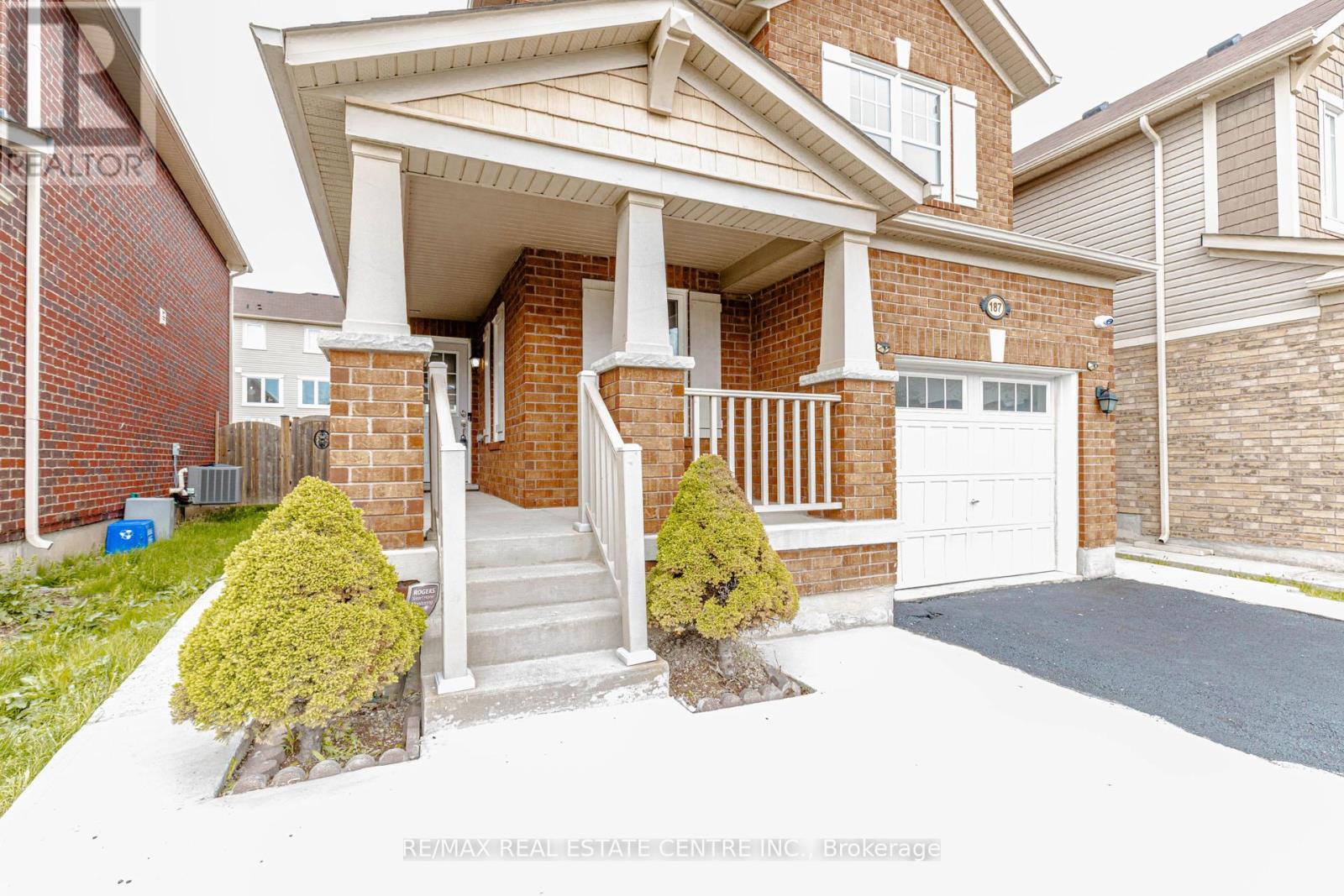 187 Lockwood Road, Brampton, Ontario  L6Y 5W1 - Photo 3 - W13132316