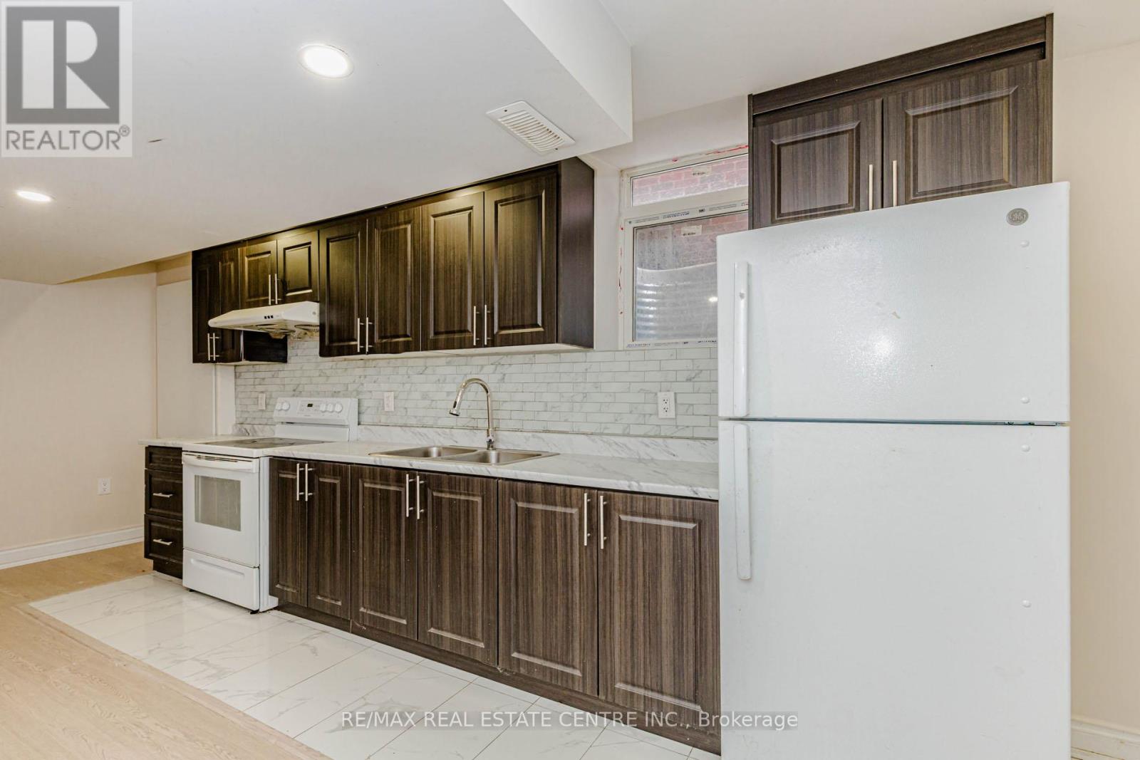 187 Lockwood Road, Brampton, Ontario  L6Y 5W1 - Photo 25 - W13132316