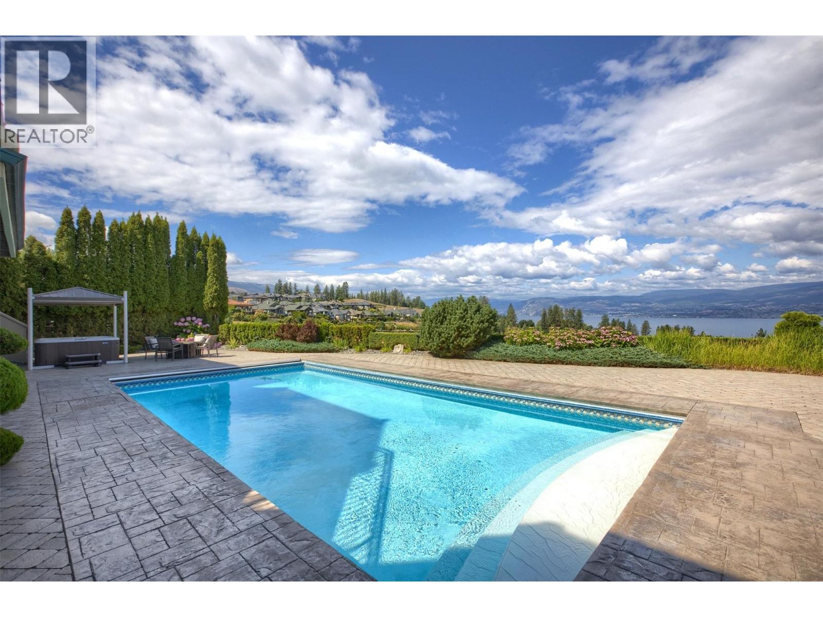 4860 Tuscany Lane, Kelowna, British Columbia  V1W 5H3 - Photo 4 - 10355304