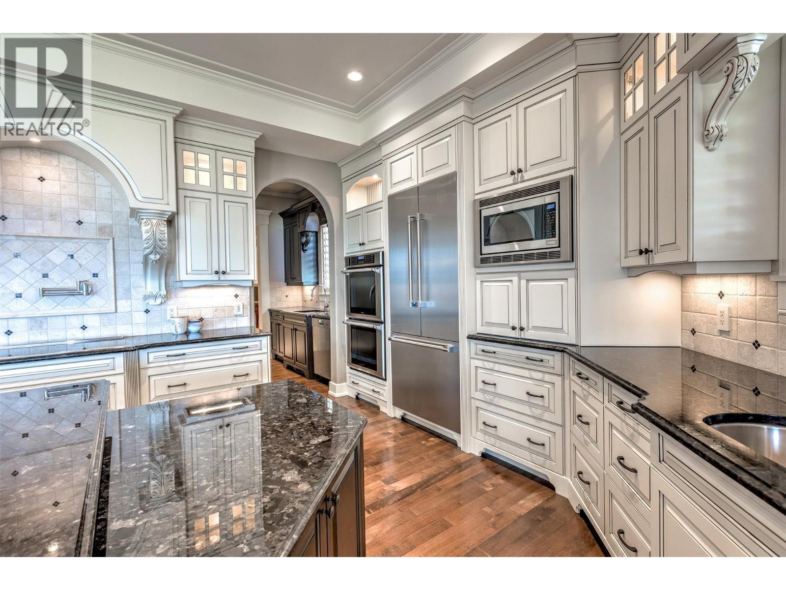 4860 Tuscany Lane, Kelowna, British Columbia  V1W 5H3 - Photo 13 - 10355304