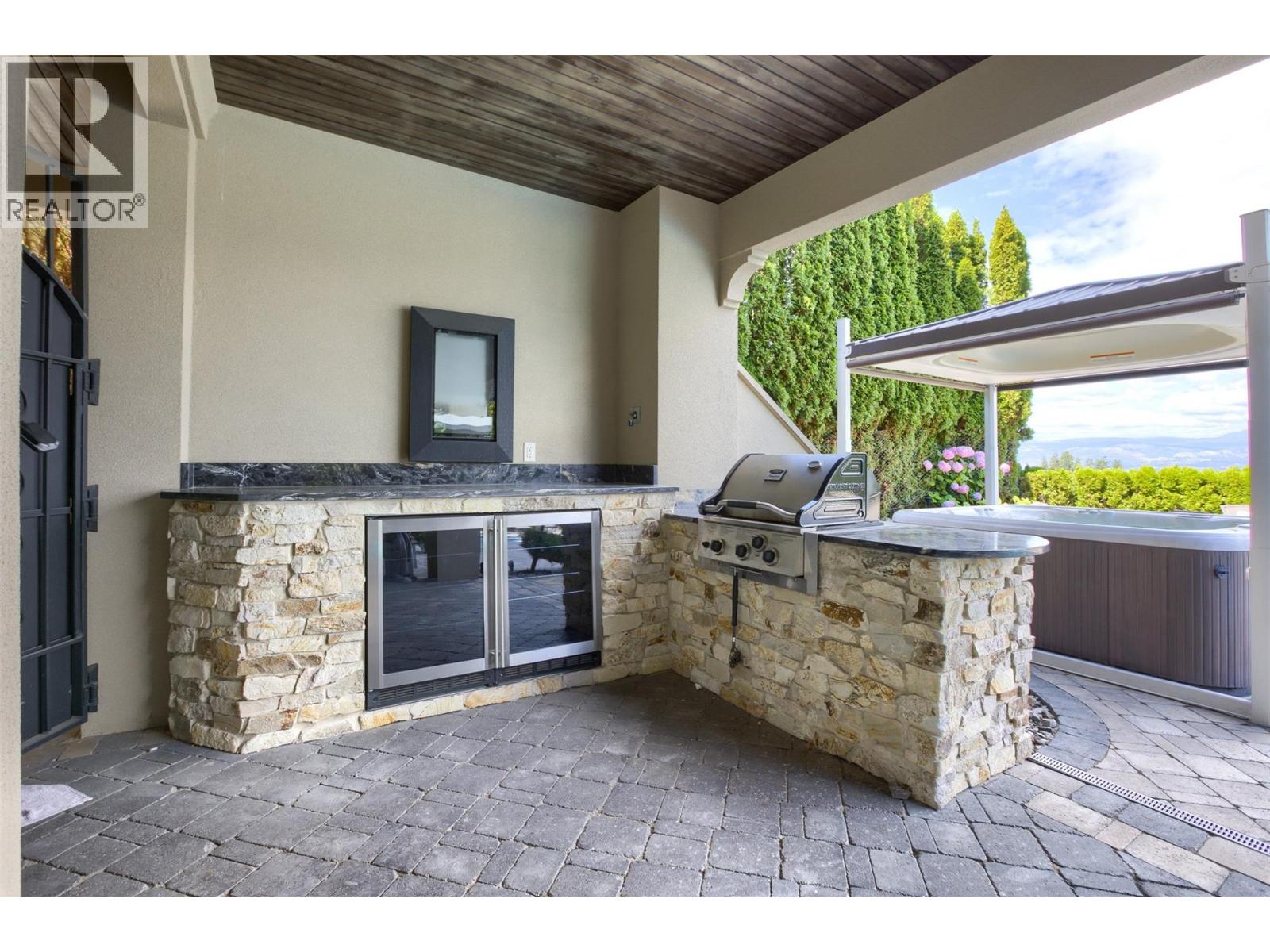 4860 Tuscany Lane, Kelowna, British Columbia  V1W 5H3 - Photo 53 - 10355304