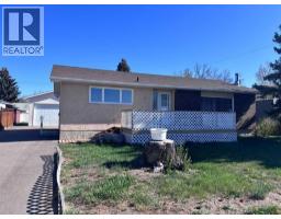 409 Centre Avenue NE, Milk River, Alberta