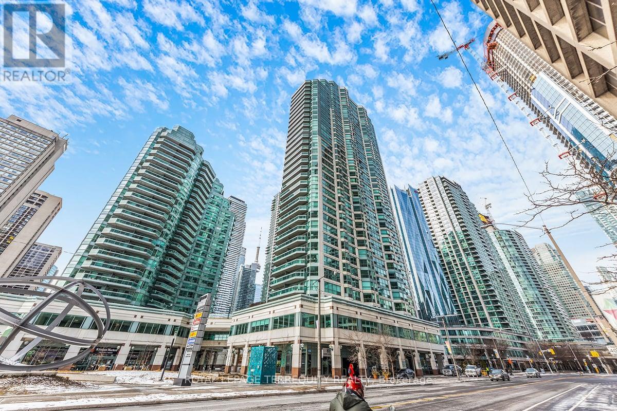 2609 - 10 Yonge Street, Toronto, Ontario M5E 1R4 - Photo 1 - C13094740