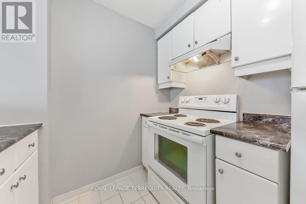 2609 - 10 Yonge Street, Toronto, Ontario M5E 1R4 - Photo 11 - C13094740