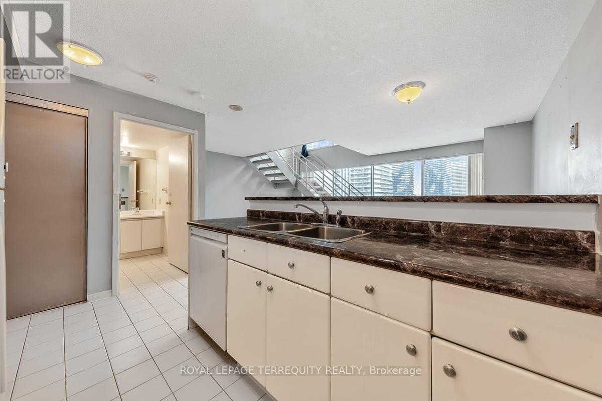 2609 - 10 Yonge Street, Toronto, Ontario M5E 1R4 - Photo 12 - C13094740