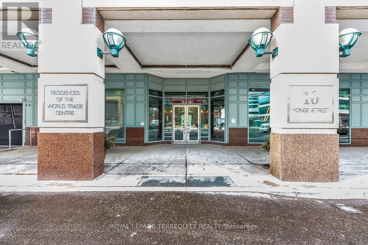 2609 - 10 Yonge Street, Toronto, Ontario M5E 1R4 - Photo 2 - C13094740