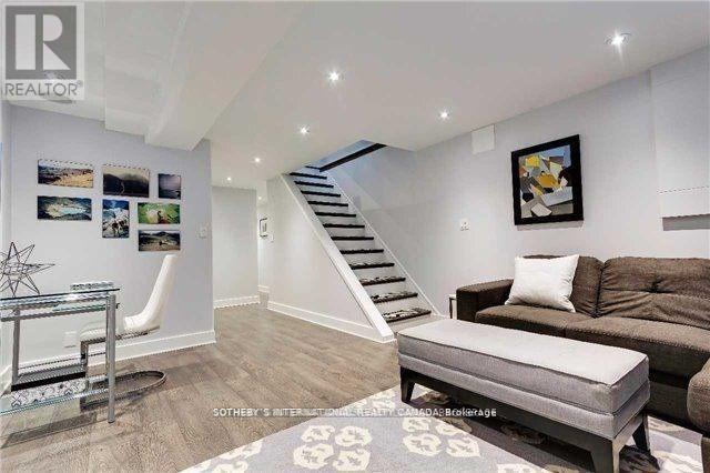 Main - 900 Manning Avenue, Toronto, Ontario  M6G 2X4 - Photo 17 - C13133446