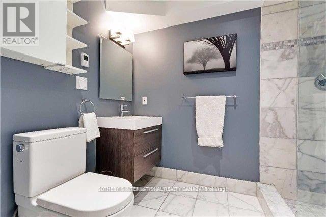 Main - 900 Manning Avenue, Toronto, Ontario  M6G 2X4 - Photo 22 - C13133446