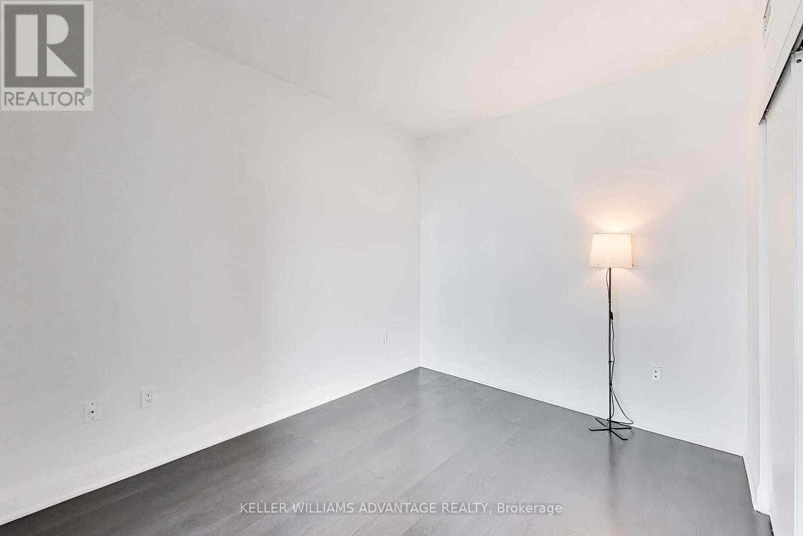 1718 - 160 Vanderhoof Avenue, Toronto, Ontario  M4G 0B7 - Photo 8 - C13133524