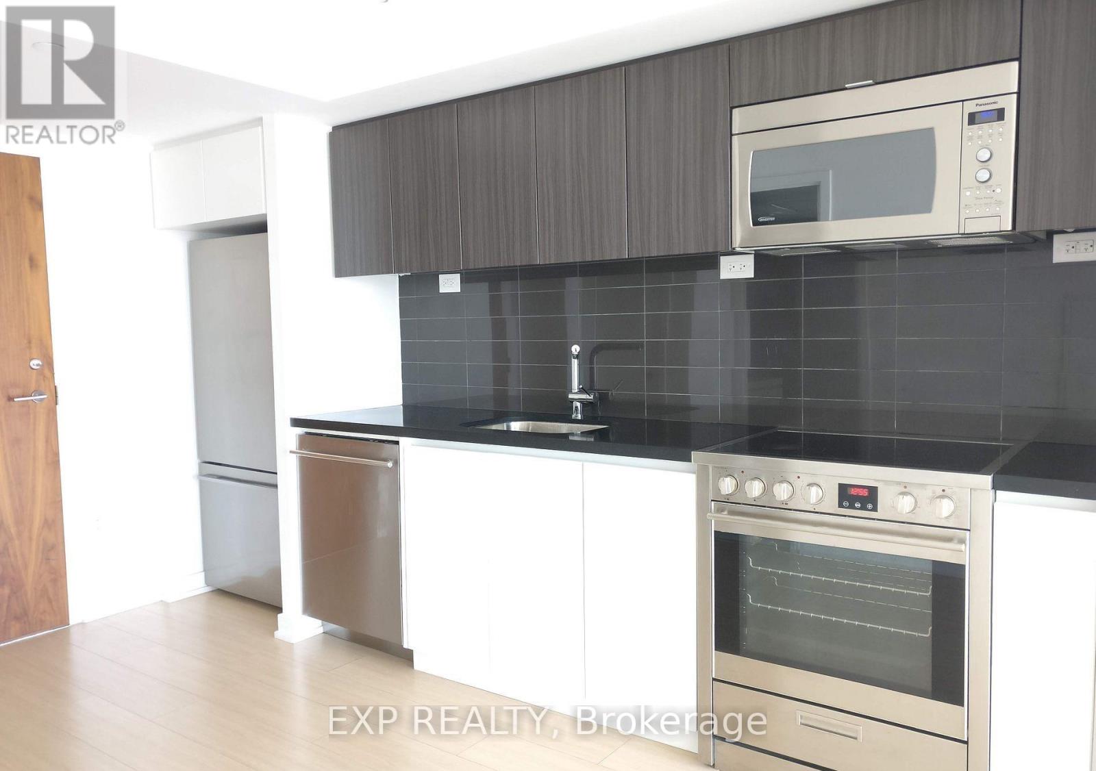 4209 - 85 Queens Wharf Road, Toronto, Ontario  M5V 0J9 - Photo 10 - C13133678