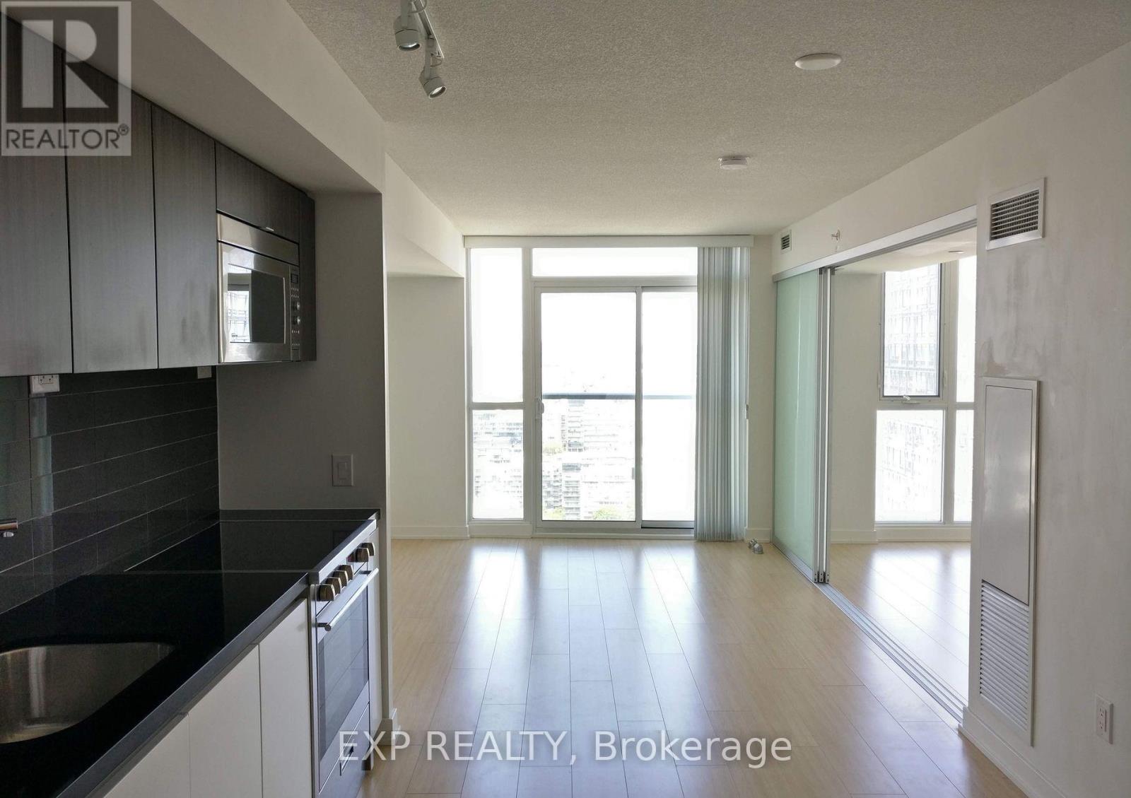 4209 - 85 Queens Wharf Road, Toronto, Ontario  M5V 0J9 - Photo 3 - C13133678