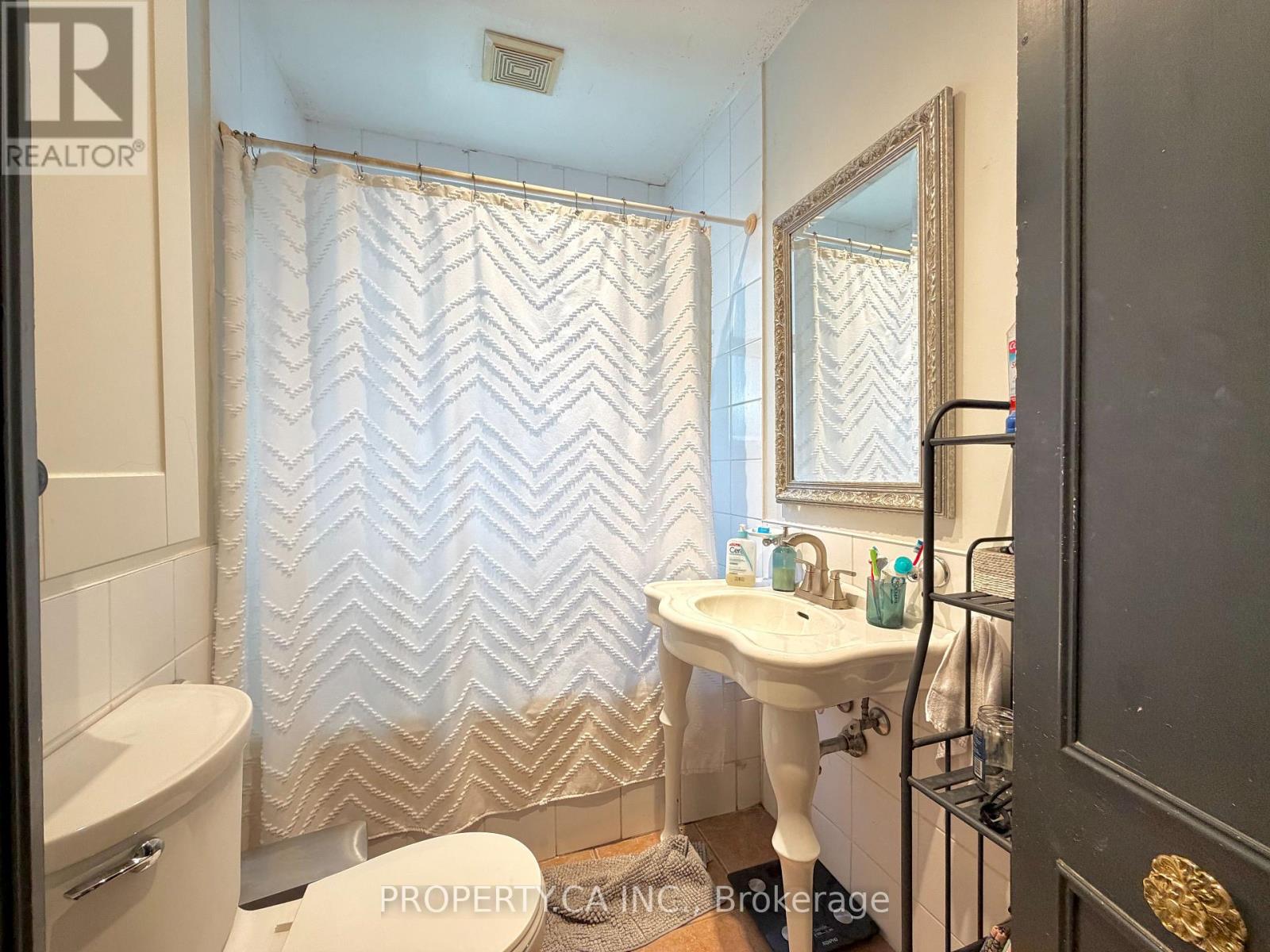 Main - 355 Spadina Road, Toronto, Ontario  M5P 2V6 - Photo 23 - C13133680