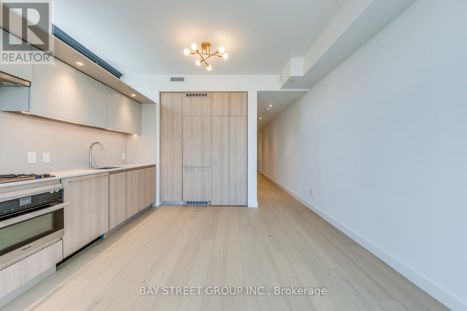 1907 - 81 Wellesley Street E, Toronto, Ontario  M4Y 0C5 - Photo 11 - C13133690