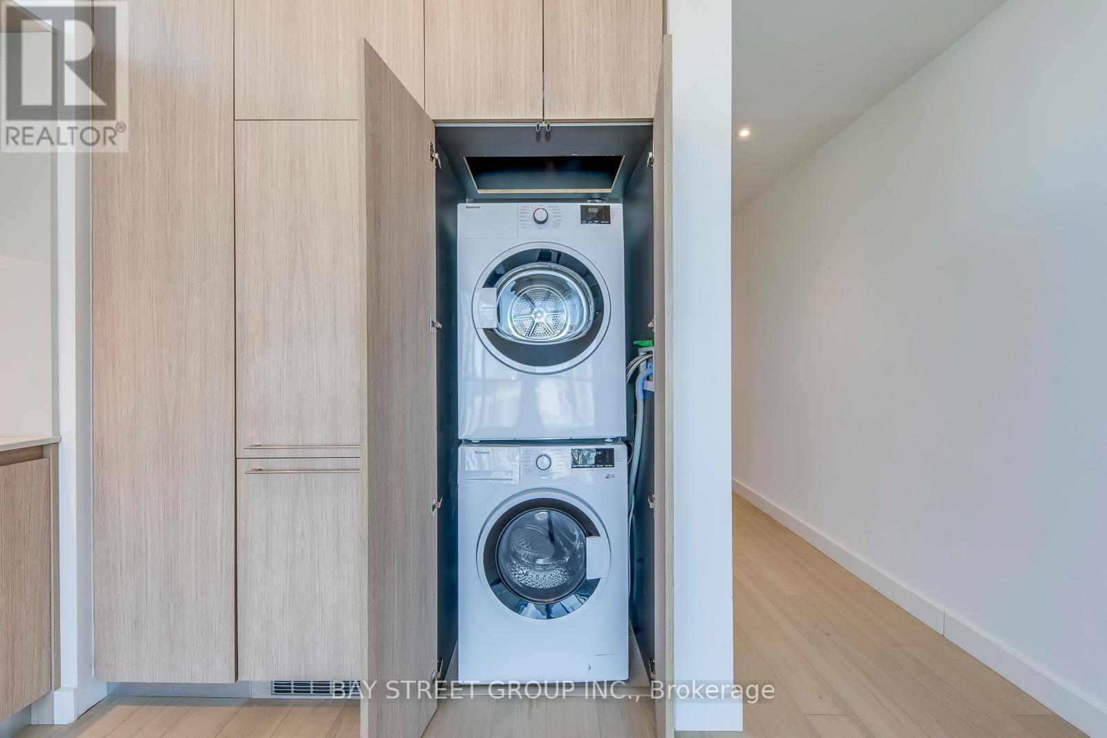 1907 - 81 Wellesley Street E, Toronto, Ontario  M4Y 0C5 - Photo 21 - C13133690