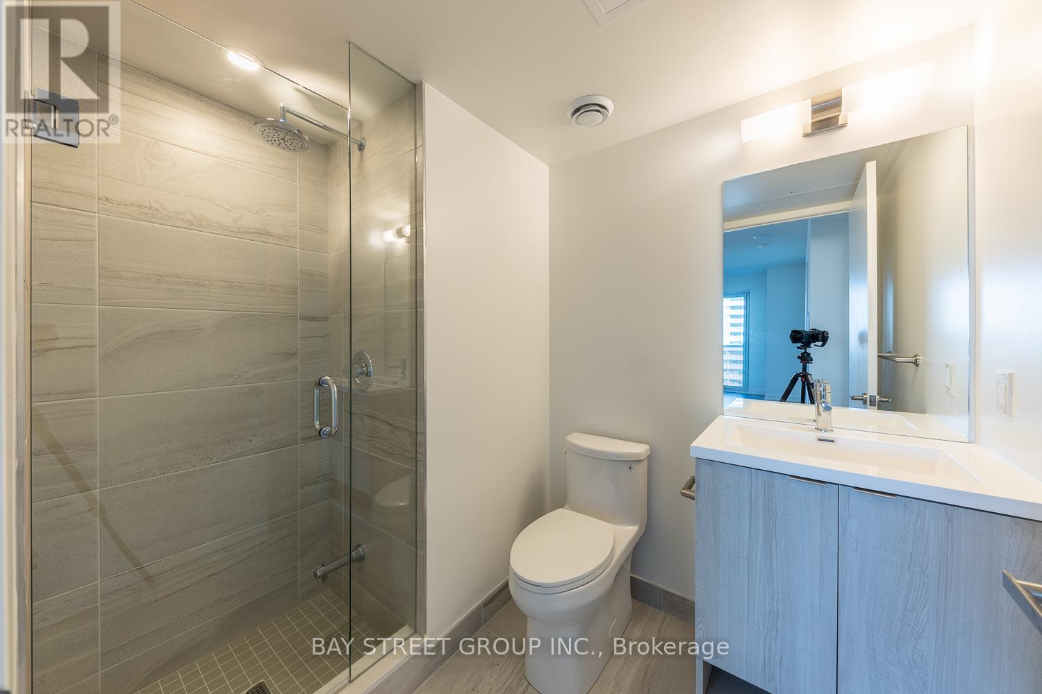 1903 - 138 Downes Street, Toronto, Ontario  M5E 0E4 - Photo 11 - C13133768