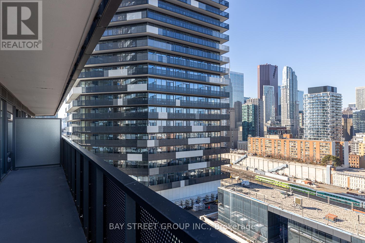 1903 - 138 Downes Street, Toronto, Ontario  M5E 0E4 - Photo 18 - C13133768