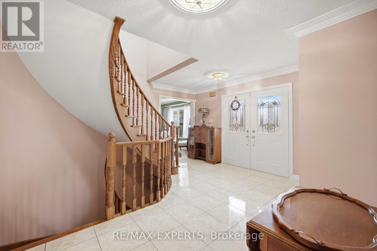 65 Brumwell Street, Toronto, Ontario  M1C 2K7 - Photo 5 - E13133466