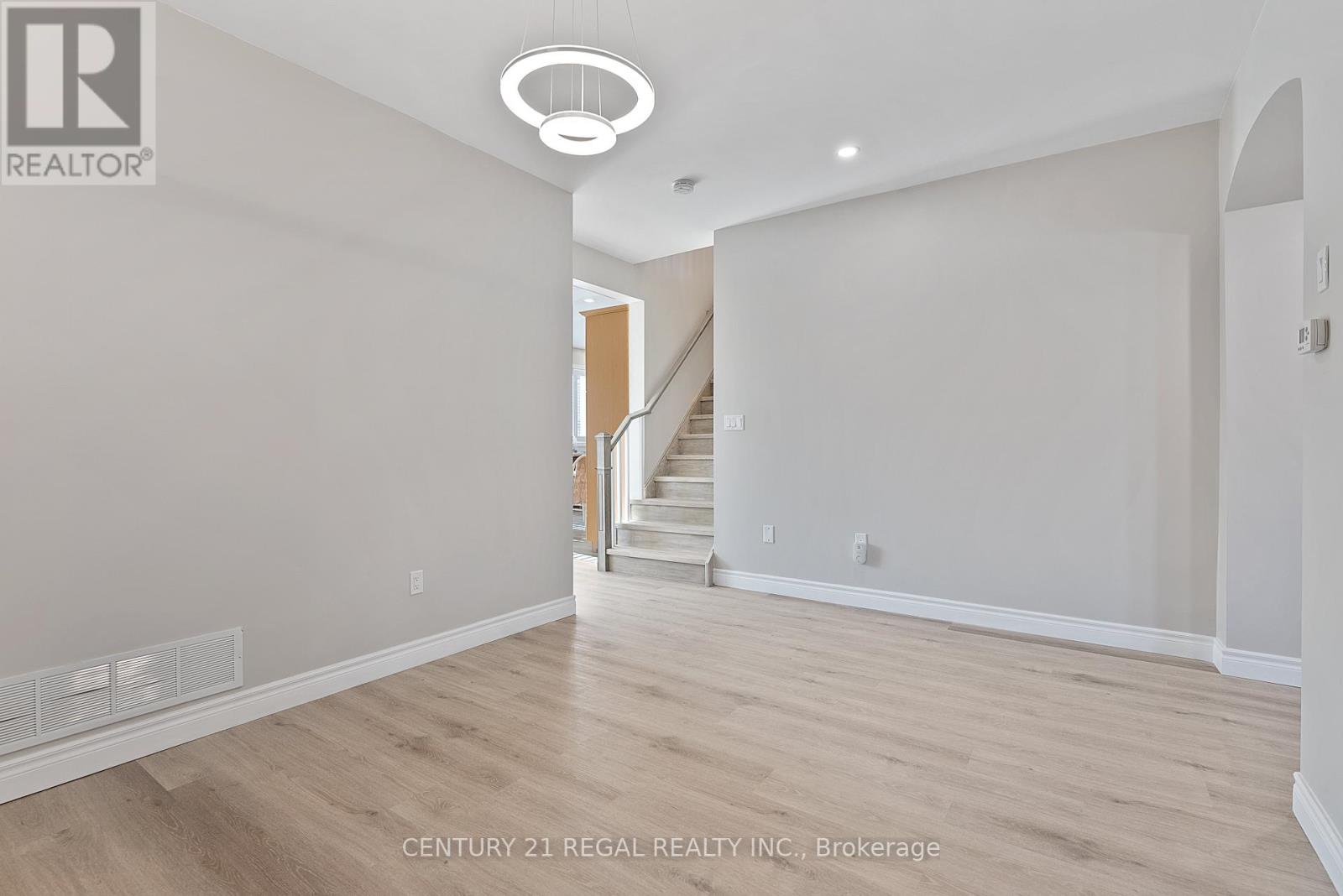 Main - 57 Meandering Trail, Toronto, Ontario  M1B 6E3 - Photo 12 - E13133630