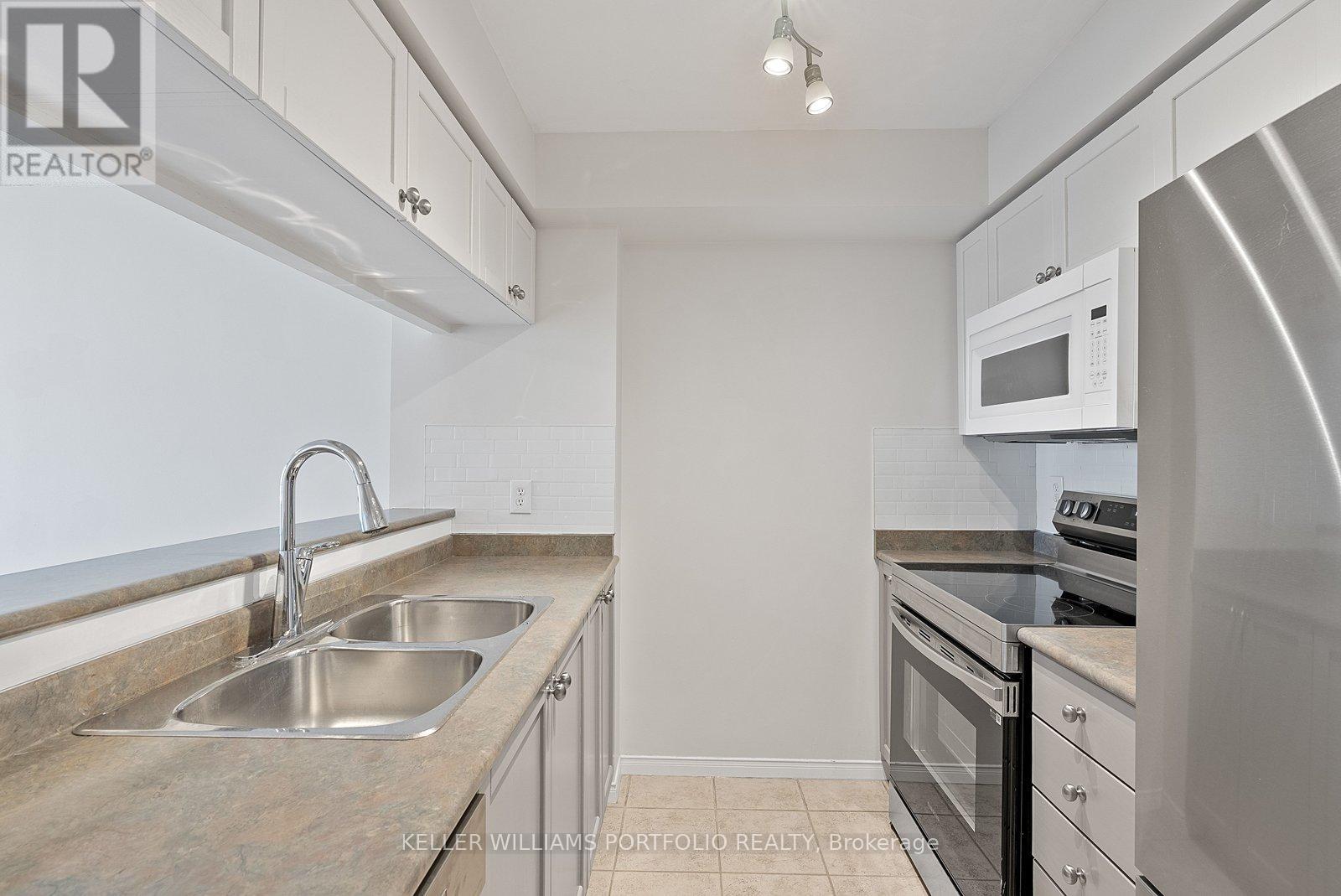 408 - 1829 Queen Street E, Toronto, Ontario  M4L 3X6 - Photo 5 - E13133770