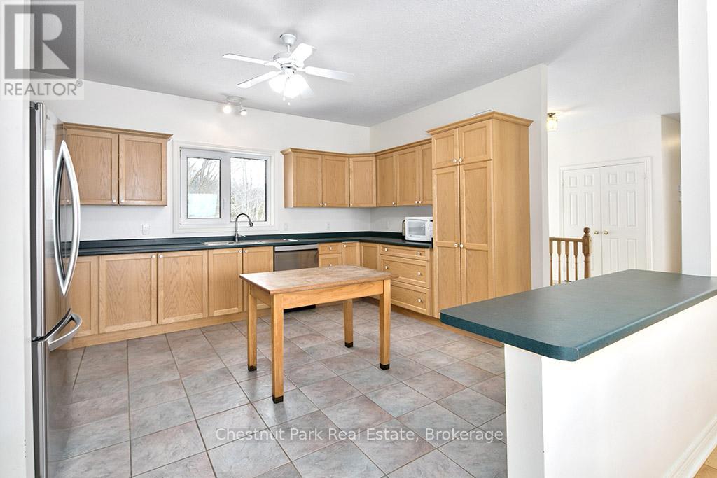 189 Point Road, Grey Highlands, Ontario  N0C 1E0 - Photo 27 - X12652798