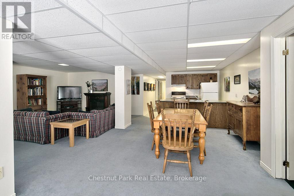 189 Point Road, Grey Highlands, Ontario  N0C 1E0 - Photo 38 - X12652798