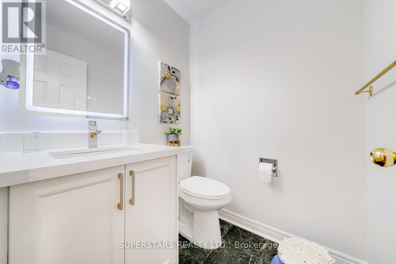 105 Mcclellan Way, Aurora, Ontario  L4G 6M4 - Photo 14 - N13133548