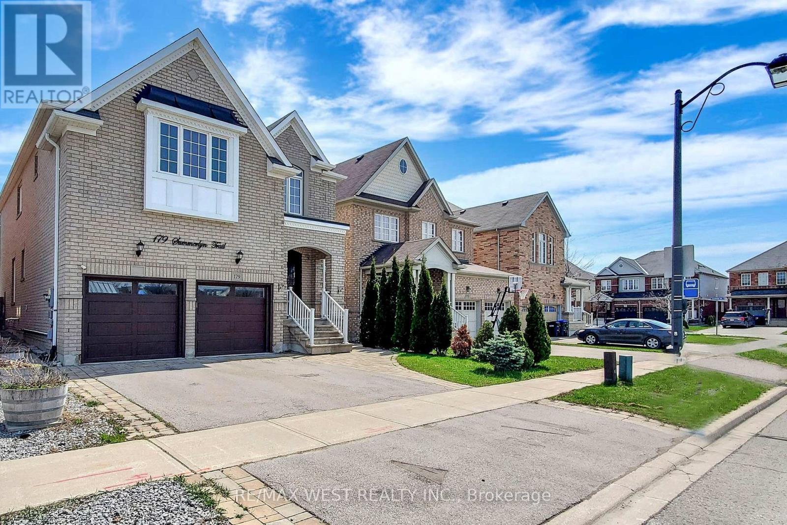 179 Summerlyn Trail, Bradford West Gwillimbury (Bradford), Ontario  L3Z 0E2 - Photo 2 - N13133570