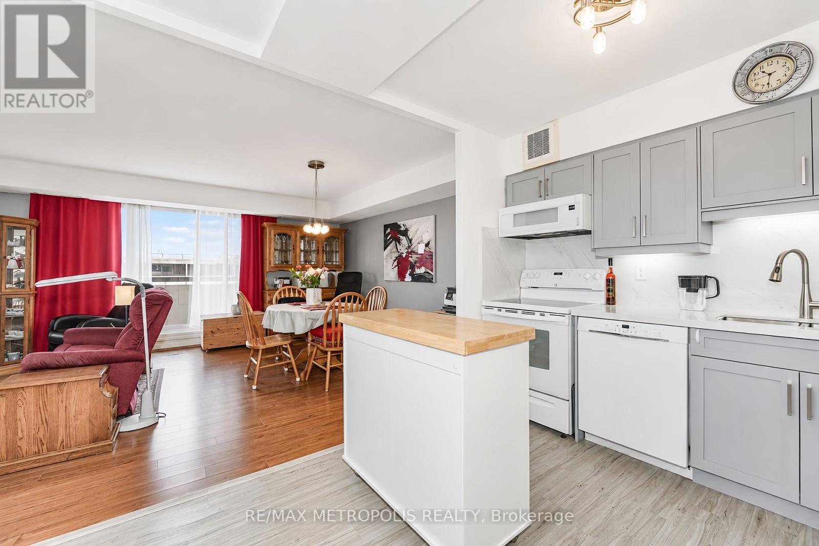 1010 - 40 William Roe Boulevard, Newmarket, Ontario  L3Y 5N4 - Photo 17 - N13133772
