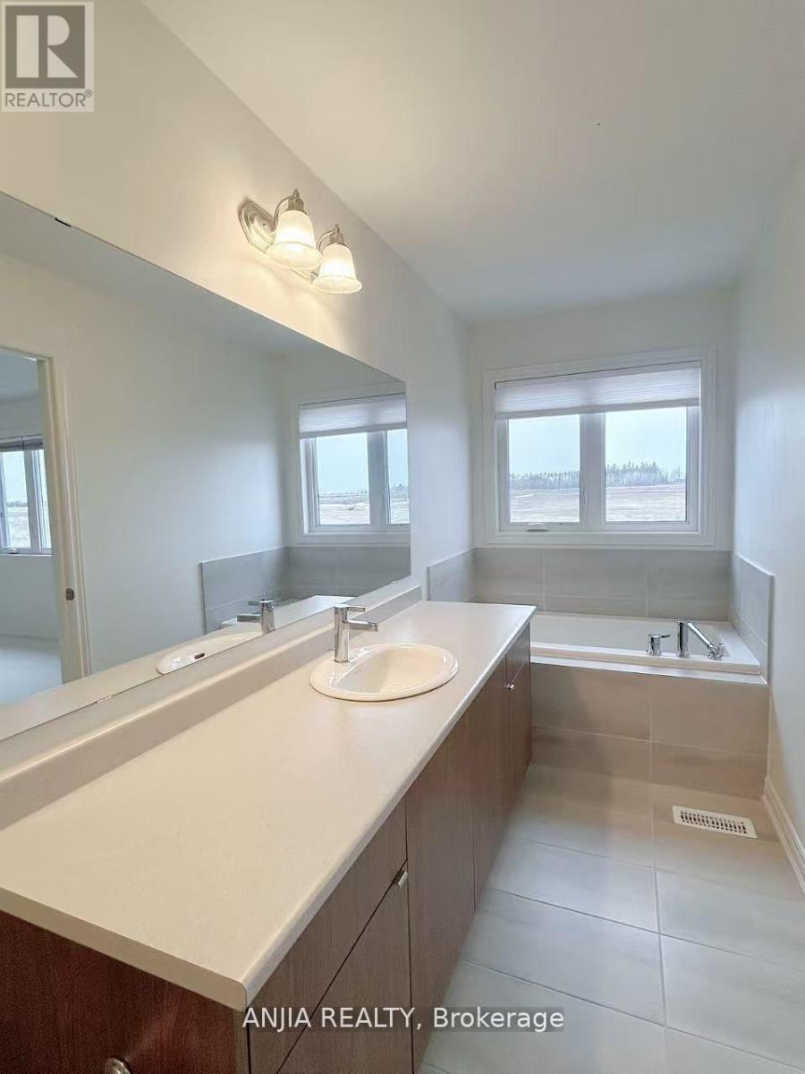 65 Greer Street, Barrie, Ontario  L9J 0R5 - Photo 16 - S13133520