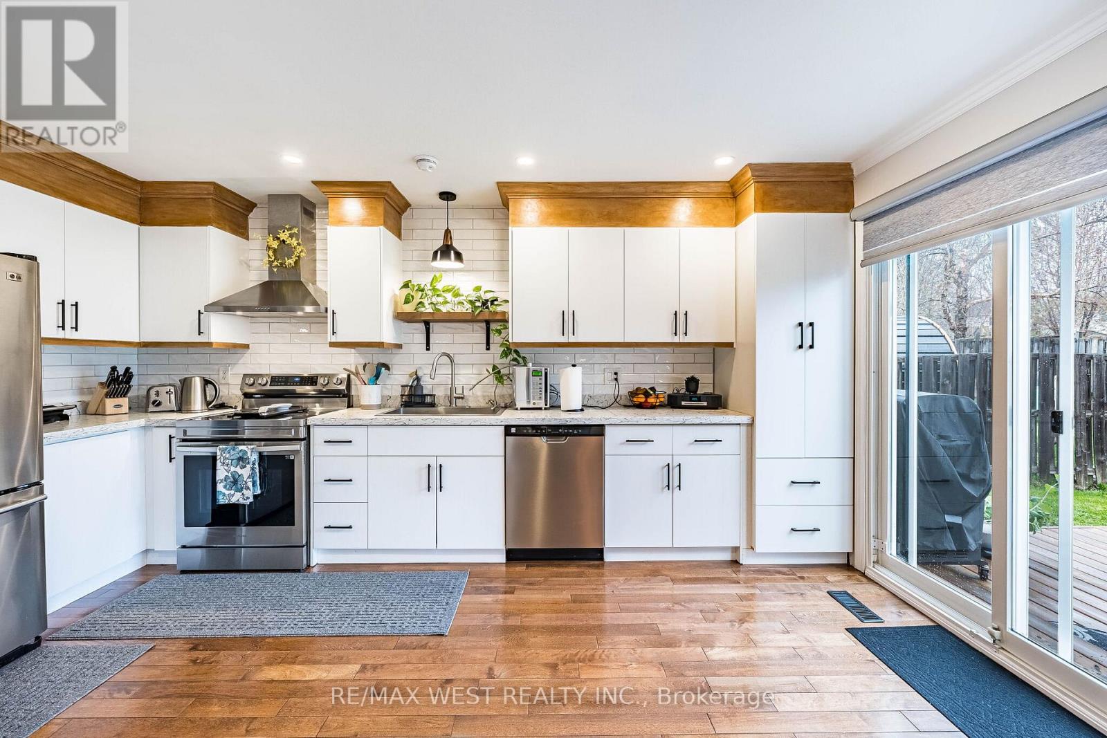 5 Moir Crescent, Barrie (Painswick North), Ontario  L4N 8B6 - Photo 12 - S13133534