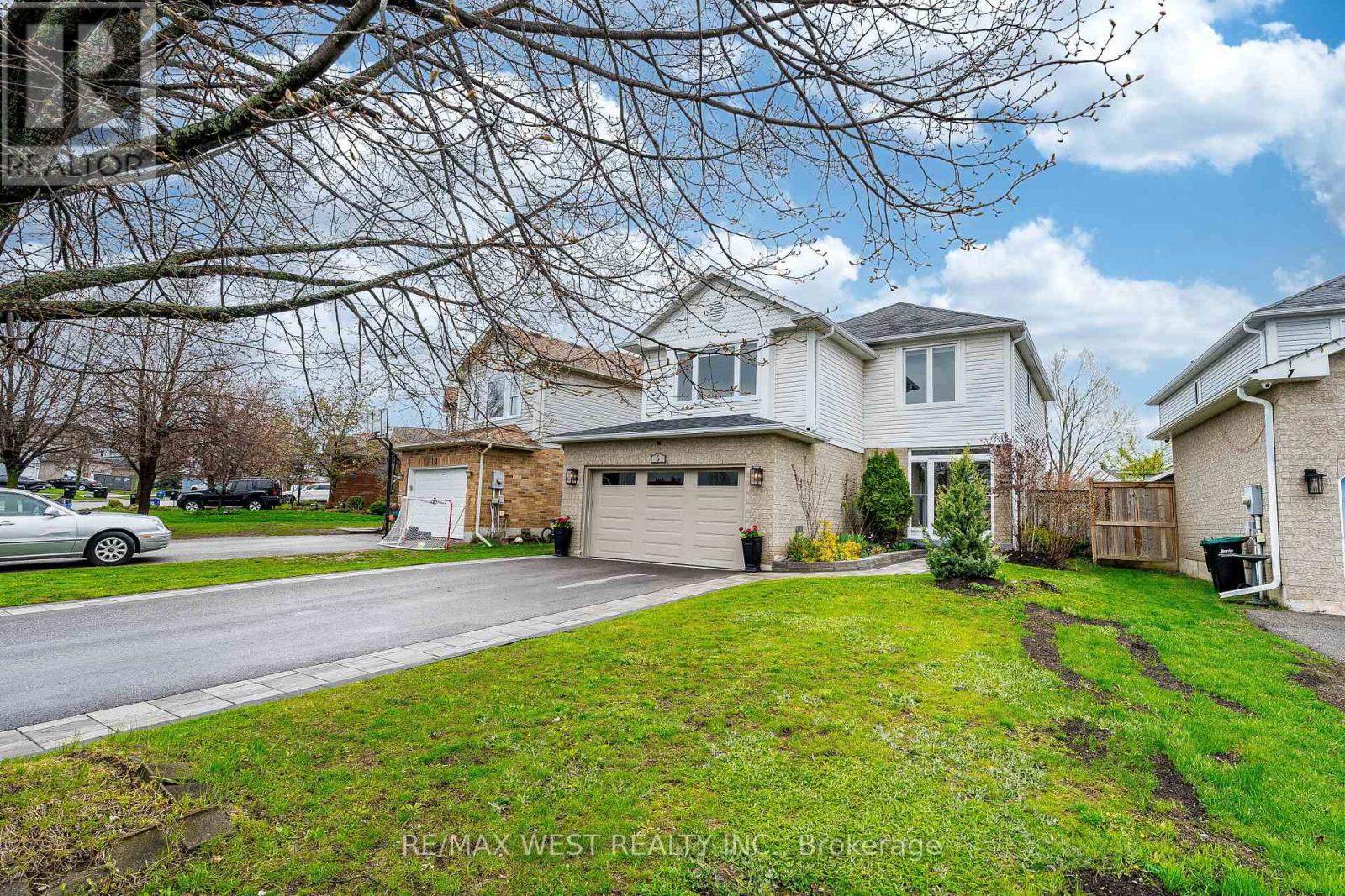 5 Moir Crescent, Barrie (Painswick North), Ontario  L4N 8B6 - Photo 3 - S13133534