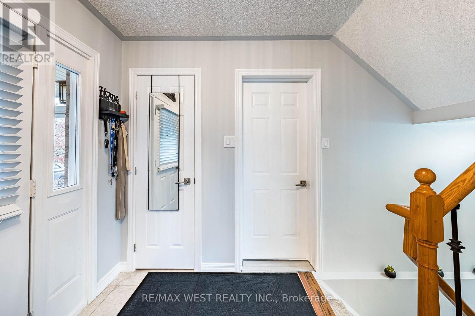 5 Moir Crescent, Barrie (Painswick North), Ontario  L4N 8B6 - Photo 5 - S13133534