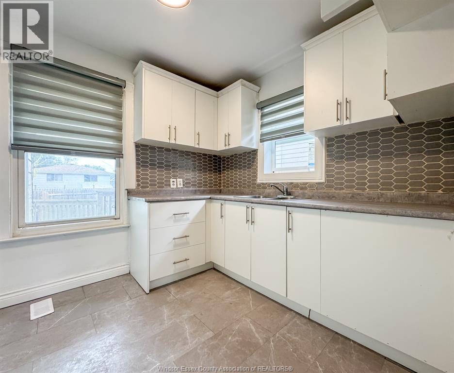 1842 Drouillard, Windsor, Ontario  N8W 3X5 - Photo 9 - 26010915