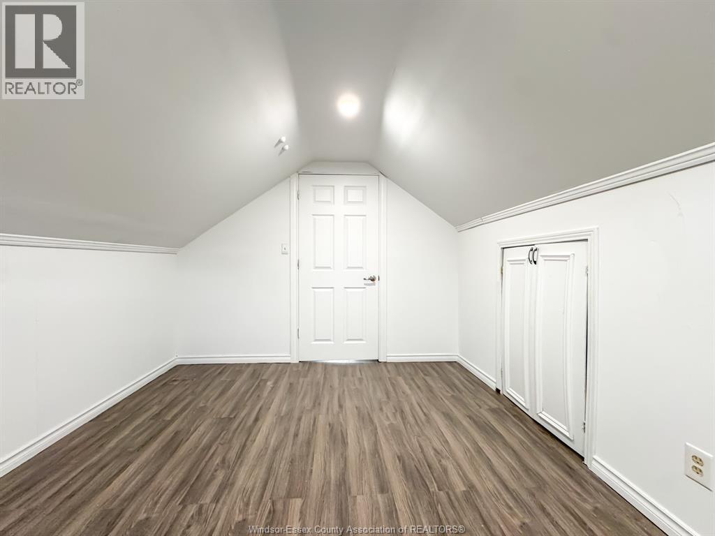 1842 Drouillard, Windsor, Ontario  N8W 3X5 - Photo 29 - 26010915