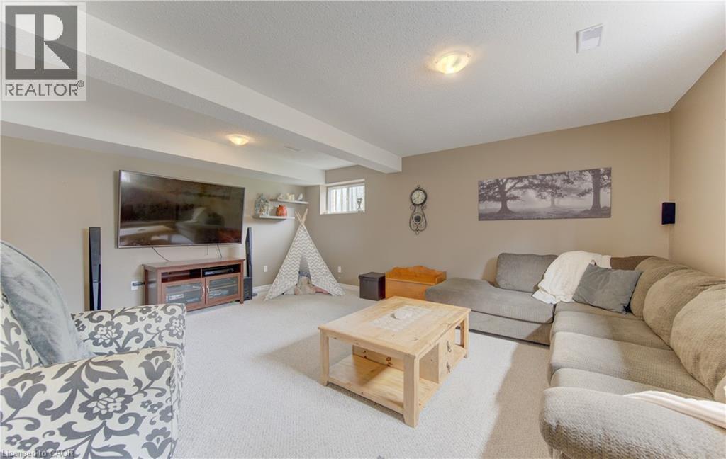 108 Oprington Court, Kitchener, Ontario  N2N 3E1 - Photo 22 - 40830470