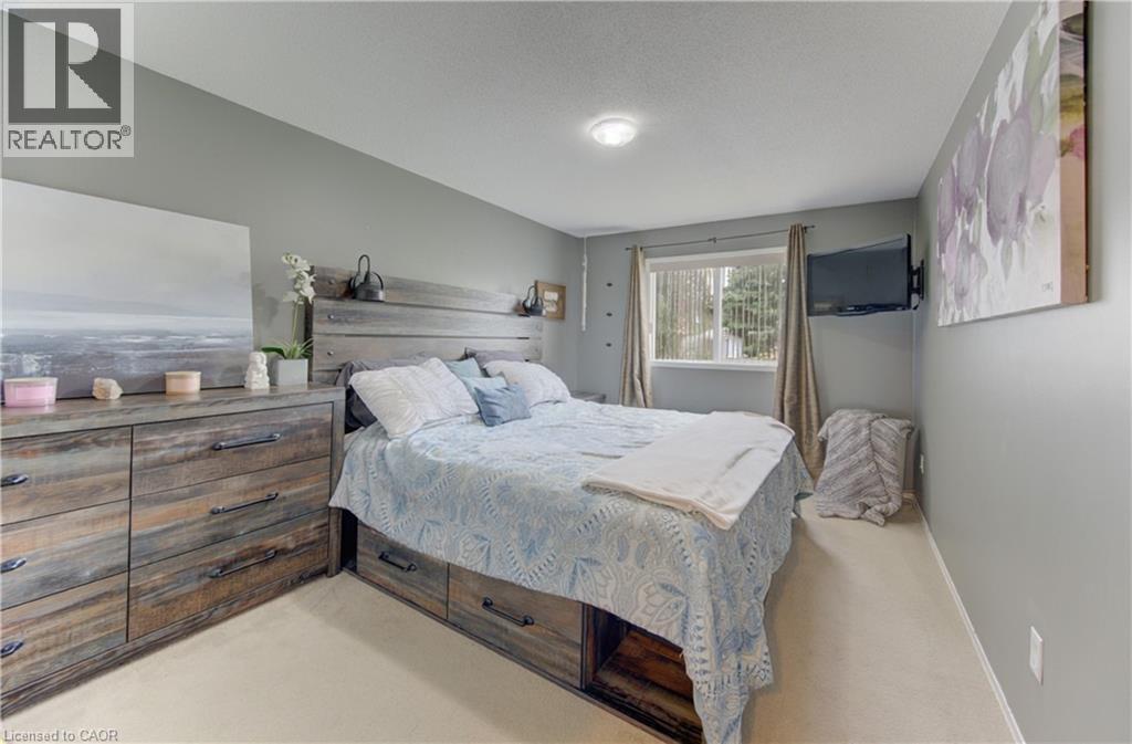 108 Oprington Court, Kitchener, Ontario  N2N 3E1 - Photo 30 - 40830470