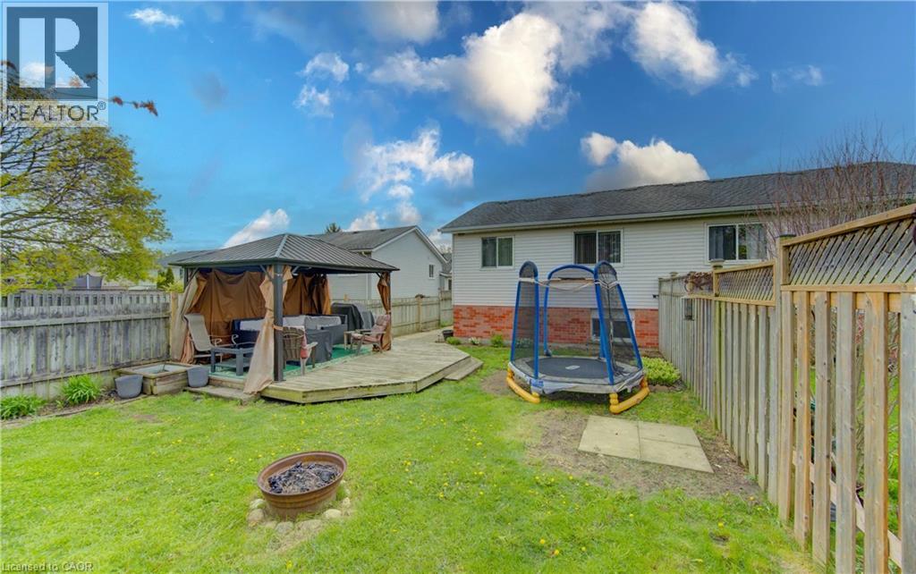 108 Oprington Court, Kitchener, Ontario  N2N 3E1 - Photo 36 - 40830470