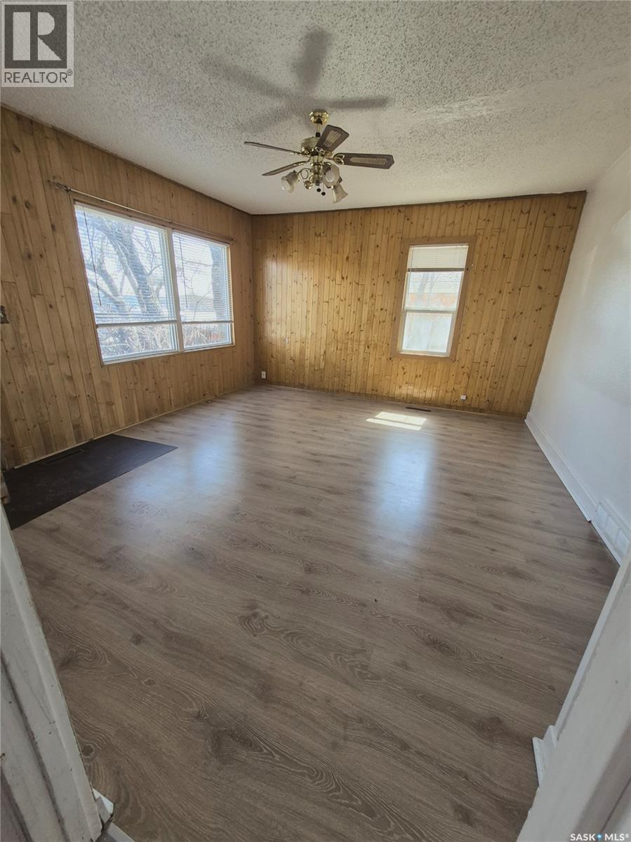 407 3rd Street E, Meadow Lake, Saskatchewan  S9X 1H7 - Photo 15 - SK029157